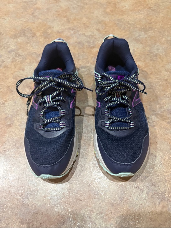 New Balance Shoes - New Balance Women's 410 V6 Trail Shoes. Navy with Purple Accent. Size 9